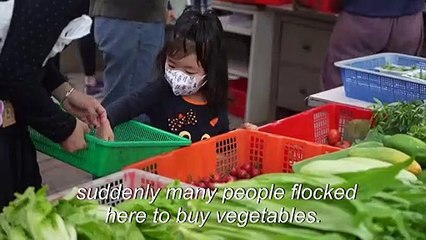 Virus prompts import-dependent Hong Kong to shop locally