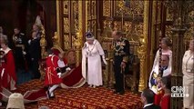 İngiltere nefesini tutup izledi! Kraliçe 5. defa ulusa seslendi
