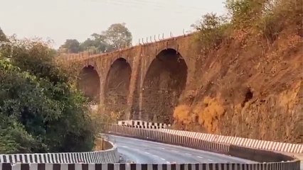190-year-old bridge razed to ease Mumbai-Pune traffic