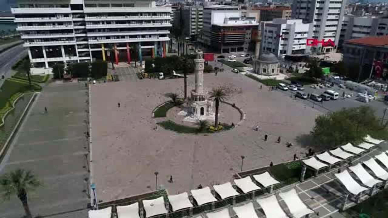 İZMİR İZMİR KORONAVİRÜS ÖNLEMLERİ SONRASI İZMİR'DE MEYDANLAR BOŞ KALDI