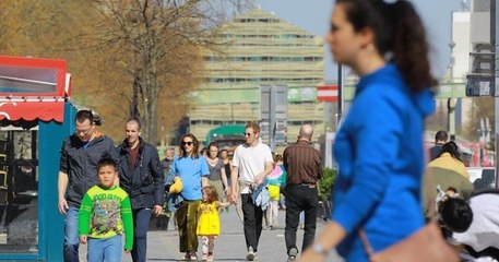 Confinement : de nombreux Français étaient présents dans les rues des grandes villes ce week-end