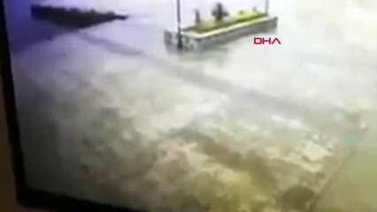 SİNOP Aracını sürdüğü denizde intihara kalkıştı, yüzerek kurtuldu