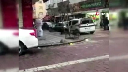 Zeytinburnu'nda korona virüse karşı çuvallı önlem