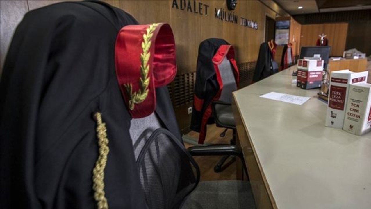 Son dakika: 12 Hakim ve Cumhuriyet savcısı ile 55 Adalet Bakanlığı personelinin Kovid-19 test sonuçları pozitif çıktı