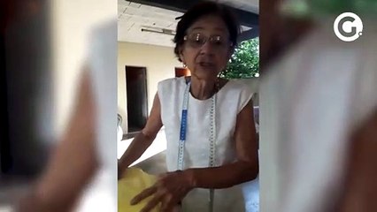 Download Video: Idosa de 71 anos faz mascara para doação em Fundão