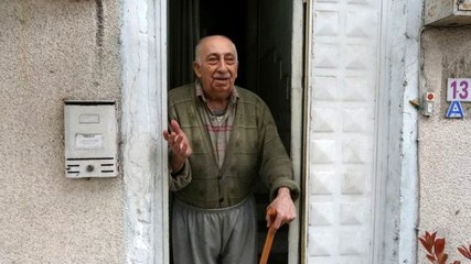 Zabıtaya hitabıyla duygulandıran Burhan amca hastaneye kaldırıldı