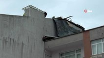 Şiddetli rüzgar nedeniyle 4 katlı binanın çatısı uçtu