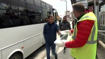 Edirne Belediyesi, toplu ulaşımda maske dağıttı