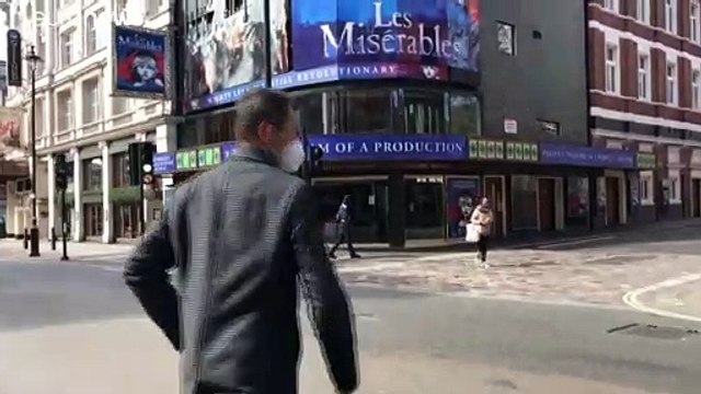 Премьер-министра Великобритании Бориса Джонсона перевели в интенсивную терапию