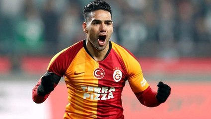 Galatasaray'ın yıldızı Falcao, 45 saniyede 106 mekik çekti