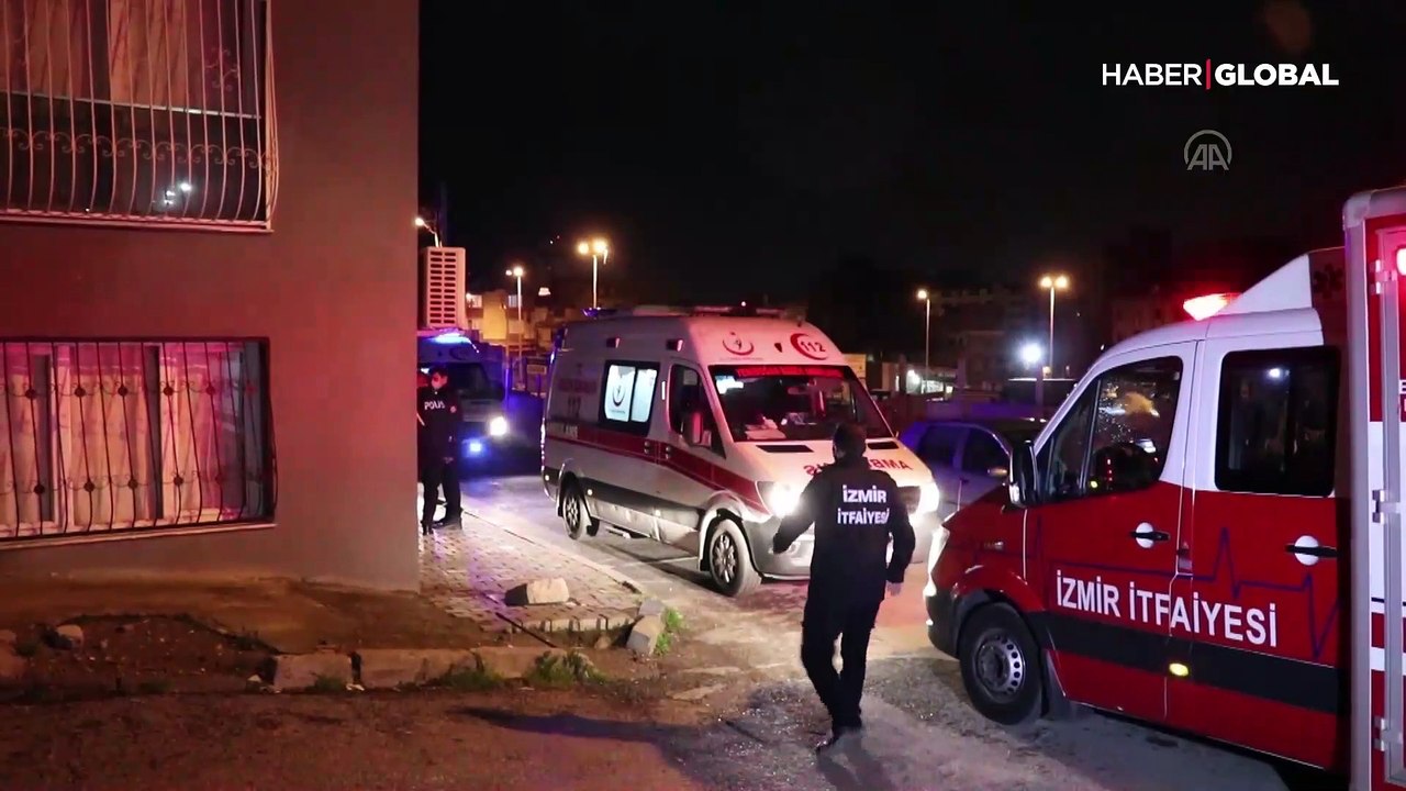 Tek başına evde doğum yaptı