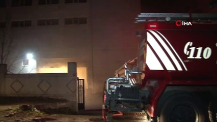 Esenyurt’ta Mobilya Fabrikasında Çıkan Yangın Korkuttu