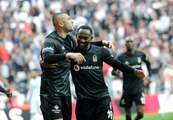 Burak Yılmaz ve N'Koudou'nun güldüren diyaloğu: Ben sana pas veriyorum, sen atamıyorsun