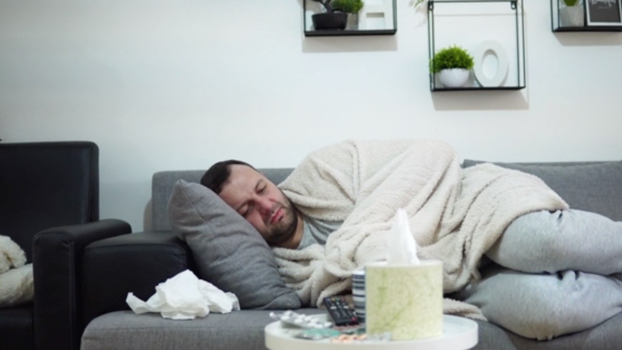 Diese leichten COVID-19-Symptome solltest du nicht ignorieren