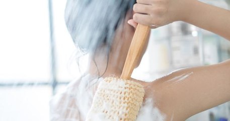 La partie de votre corps que vous lavez en premier en dit long sur vous