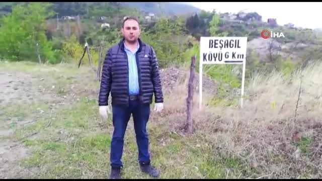 Köy muhtarı kapı kapı dolaşıp 65 yaş üstü vatandaşların ihtiyaçlarını karşıladı