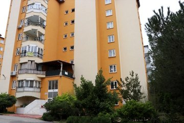 Denizli'de 4 yaşındaki oğlunu boğarak öldüren kadın polise teslim oldu