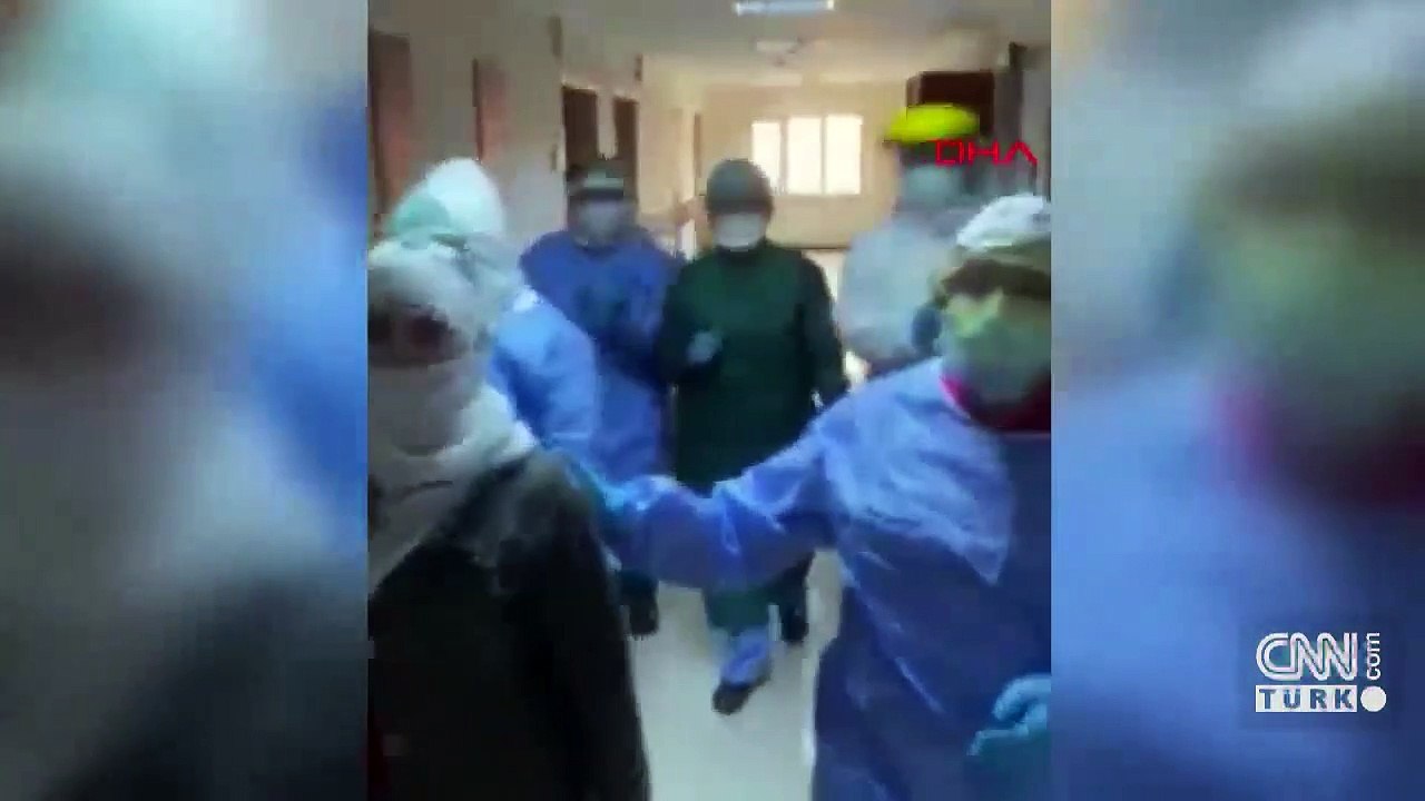 Alkışlarla taburcu edildiler