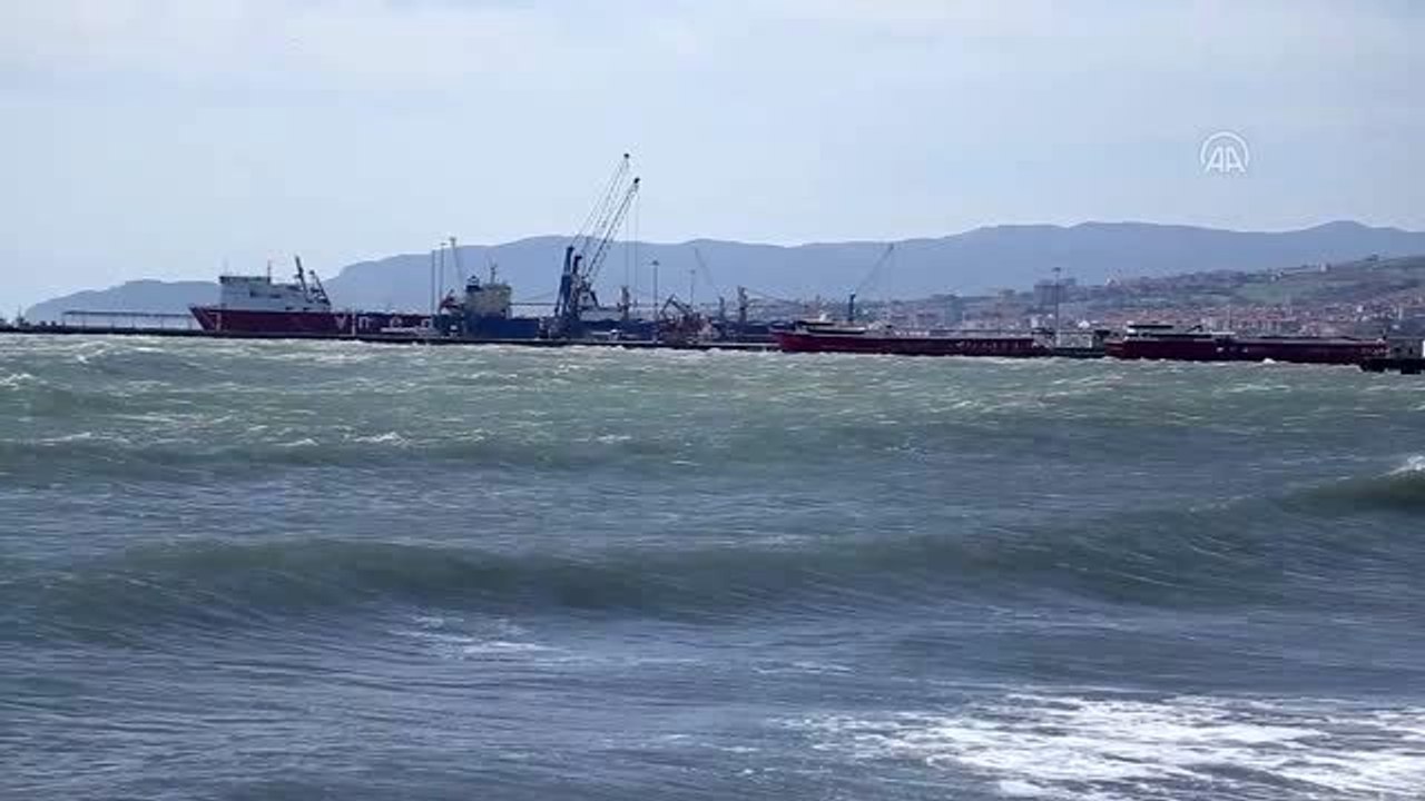 Marmara Denizi'nde poyraz etkisini sürdürüyor