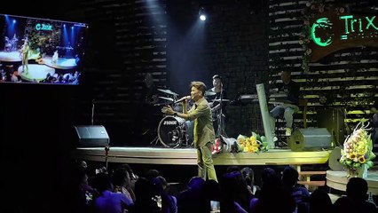 Đàm Vĩnh Hưng Hát Tặng Bố Mẹ Cầu Thủ Quang Hải | Liên Khúc Anh Còn Nợ Em, Xin Lỗi Tình Yêu