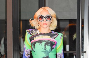 Lady Gaga pede que todos sejam bondosos durante pandemia