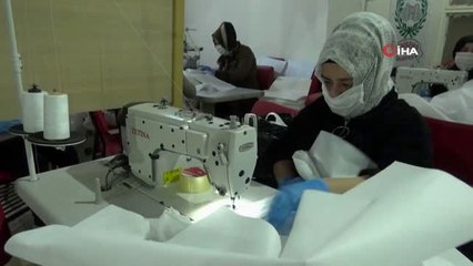 Yenişehir Belediyesi'nden vatandaşlara ücretsiz maske ve tulum