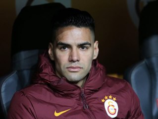 Galatasaray'a 10 milyon euro teklif eden Al Sadd, Falcao'yu ikna etti