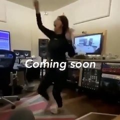 Elissa Dancing At The Studio - Hanghani Kaman W Kaman Song.