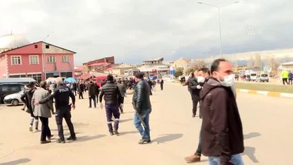 Pazar yeri kavgası: 3 yaralı