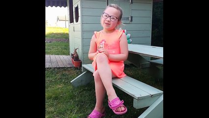 2020-04-07 Lisa poésie Poule bleue