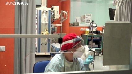 Covid-19, la curva epidemica italiana comincia a scendere