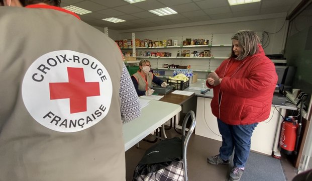 Coronavirus : à Annecy, l'aide alimentaire passe par les épiceries solidaires de la Croix-Rouge