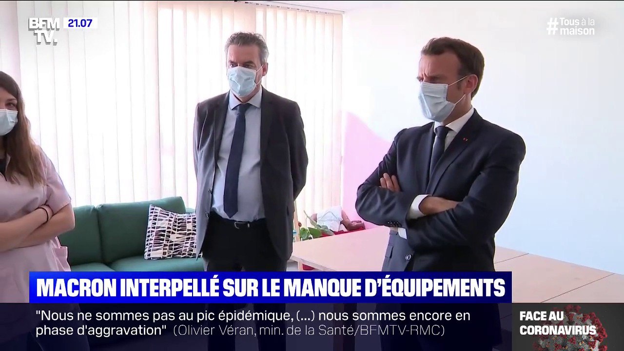En Seine-Saint-Denis, Macron interpellé sur le manque d'équipements