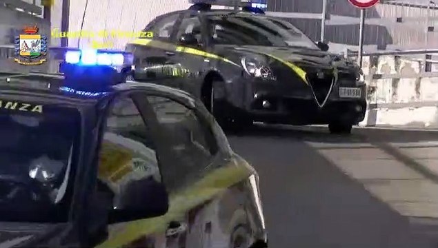 Bari: sequestrate tre società per manovre speculative sulla vendita delle mascherine