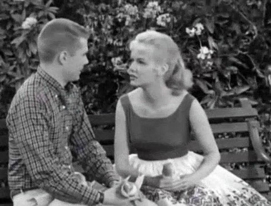 Dobie Gillis  - S01E32 - Put Your Feet in Our Hands