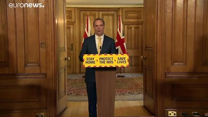 Boris Johnson internado mas "estável"