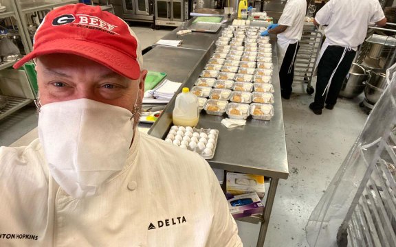 Delta Donates Over 200,000 Pounds of Leftover Food Amid Coronavirus Pandemic