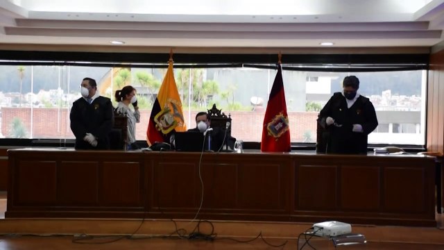 Ex-presidente Rafael Correa é condenado a oito anos de prisão