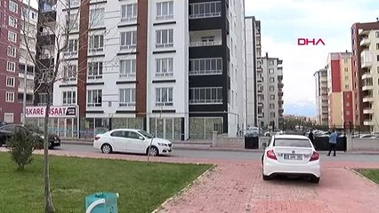 Kayseri'deki 8 katlı binada 'koronavirüs' karantinası devam ediyor