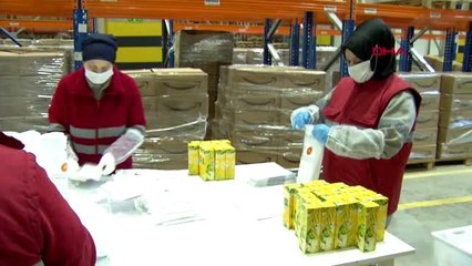 İstanbul Valisi Ali Yerlikaya Cumhurbaşkanlığı tarafından hazırlanan kolonya paketlerini tanıttı-2.