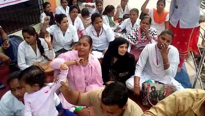 यूपी: स्वास्थ्य विभाग में कार्यरत एक साथ 85 लोगों को कर दिया गया बेरोजगार, जानिए क्यों