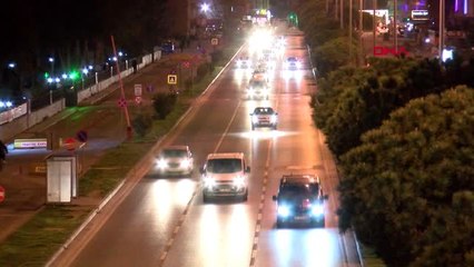 Samsun'da vatandaşlar market ve fırınlara akın etti