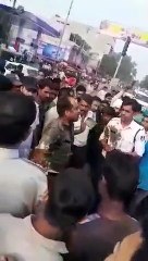 आरक्षक ने मेडिकल बिलों का भुगतान न होने से परेशान होकर कैरासिन डालकर की आत्मदाह की कोशिश
