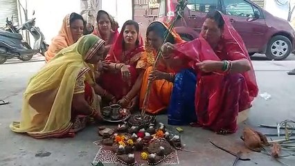 खेखरे पर मां लक्ष्मी के द्वार उमड़ी भीड़