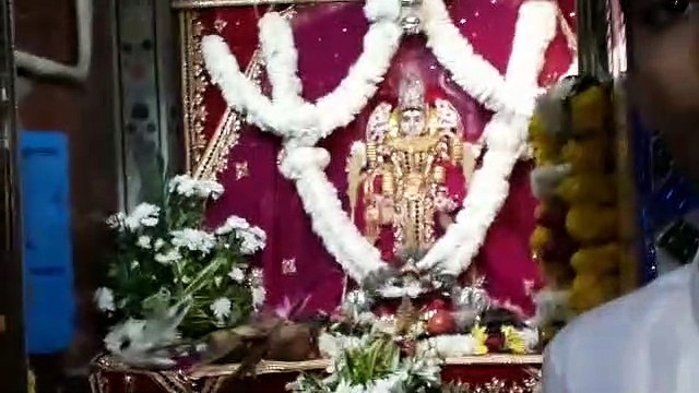 रोशनी से जगमगा उठी झीलों की नगरी