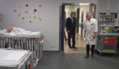 Coronavirus: le roi Philippe en visite à l'UZ Brussel