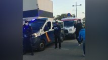 Policía Nacional rinde homenaje a los sanitarios Hospital La Fe