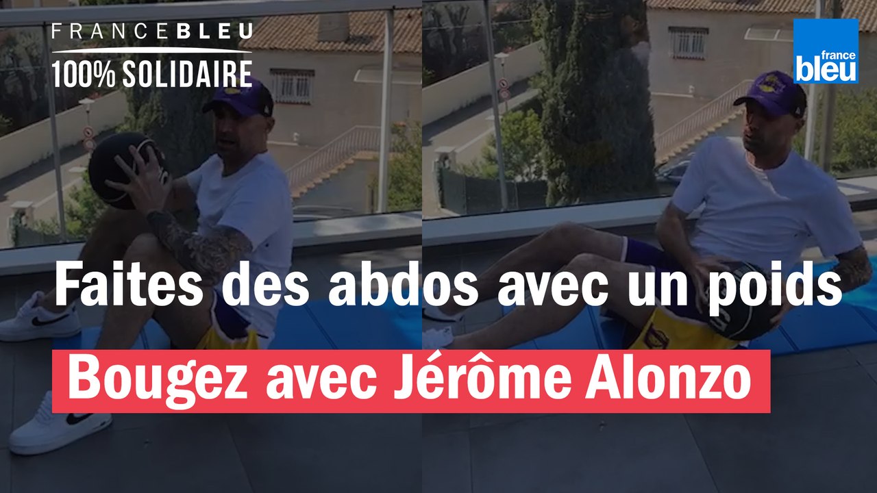 Faites des abdos avec un poids avec Jérôme Alonzo