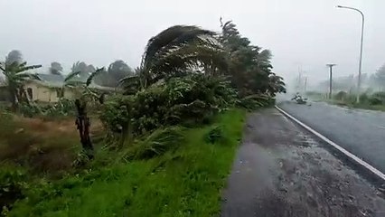 Ciclone atinge Ilhas Fiji