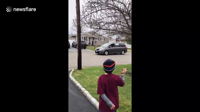 'Brought my family to tears': Illinois teachers hold heartwarming parade to uplift student morale